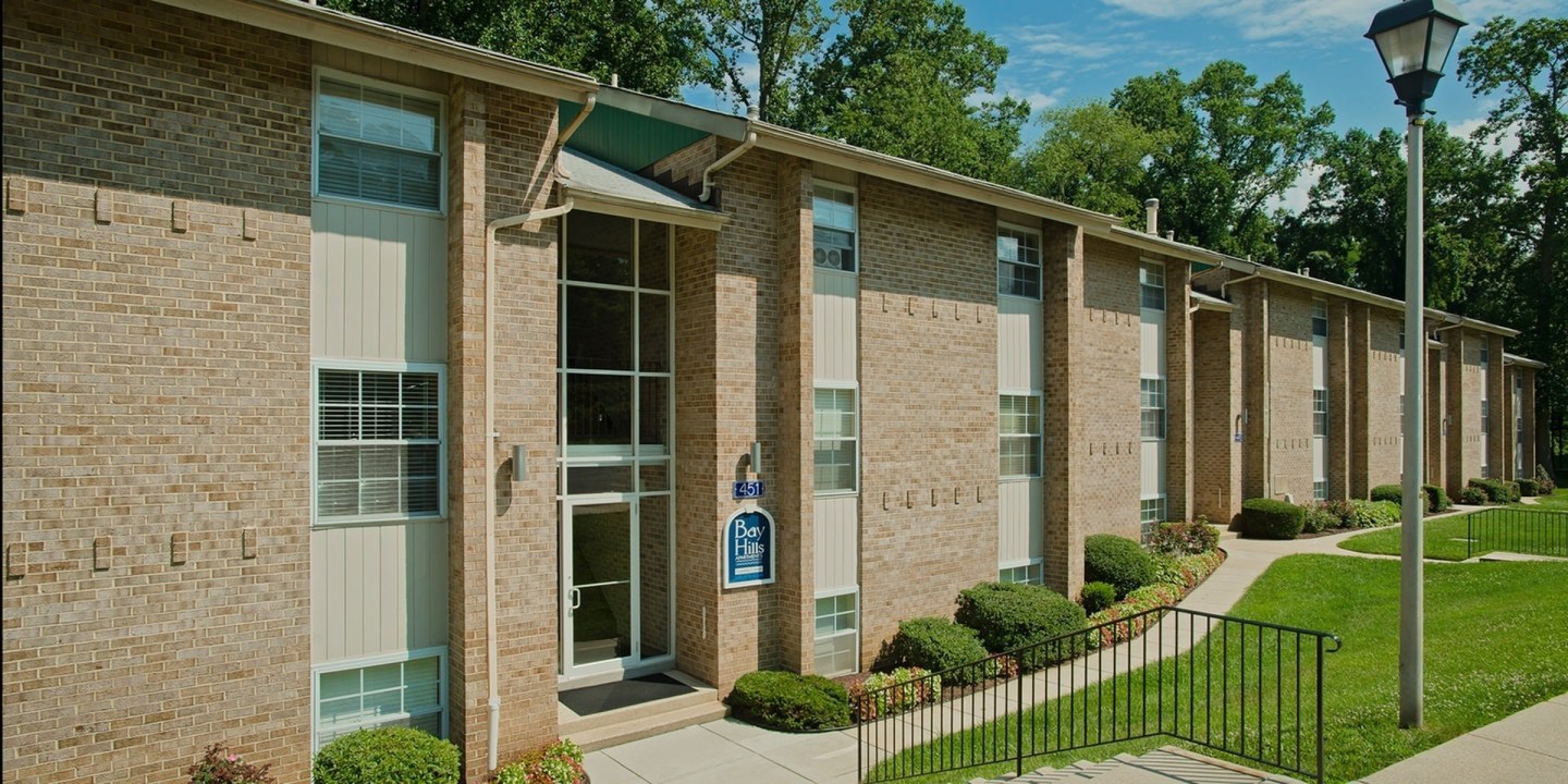 Bay Hills Image 8