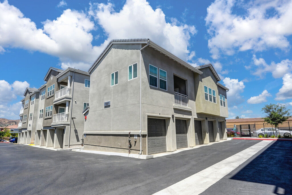 Vela Apartments Image 39