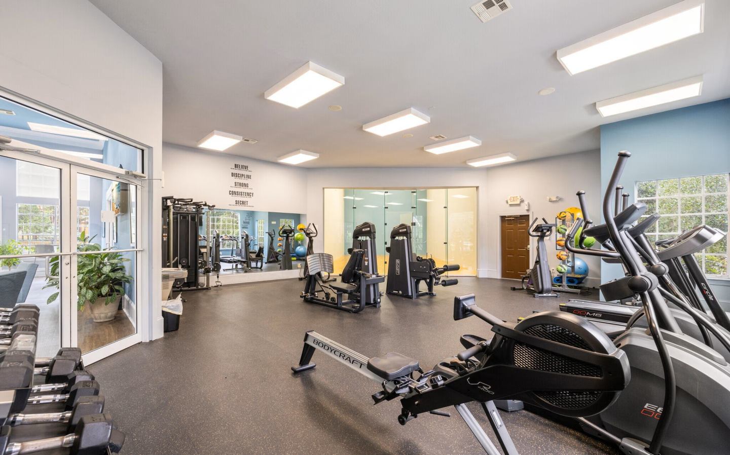 Jackson Square Apartments Image 8