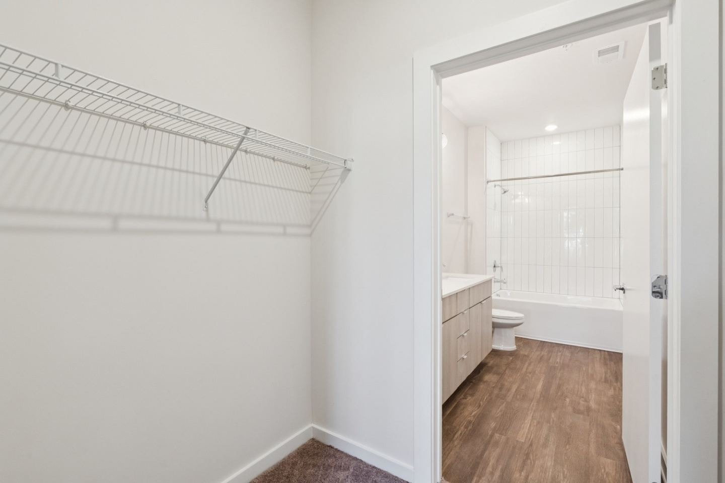 Alton Osprey Image 33