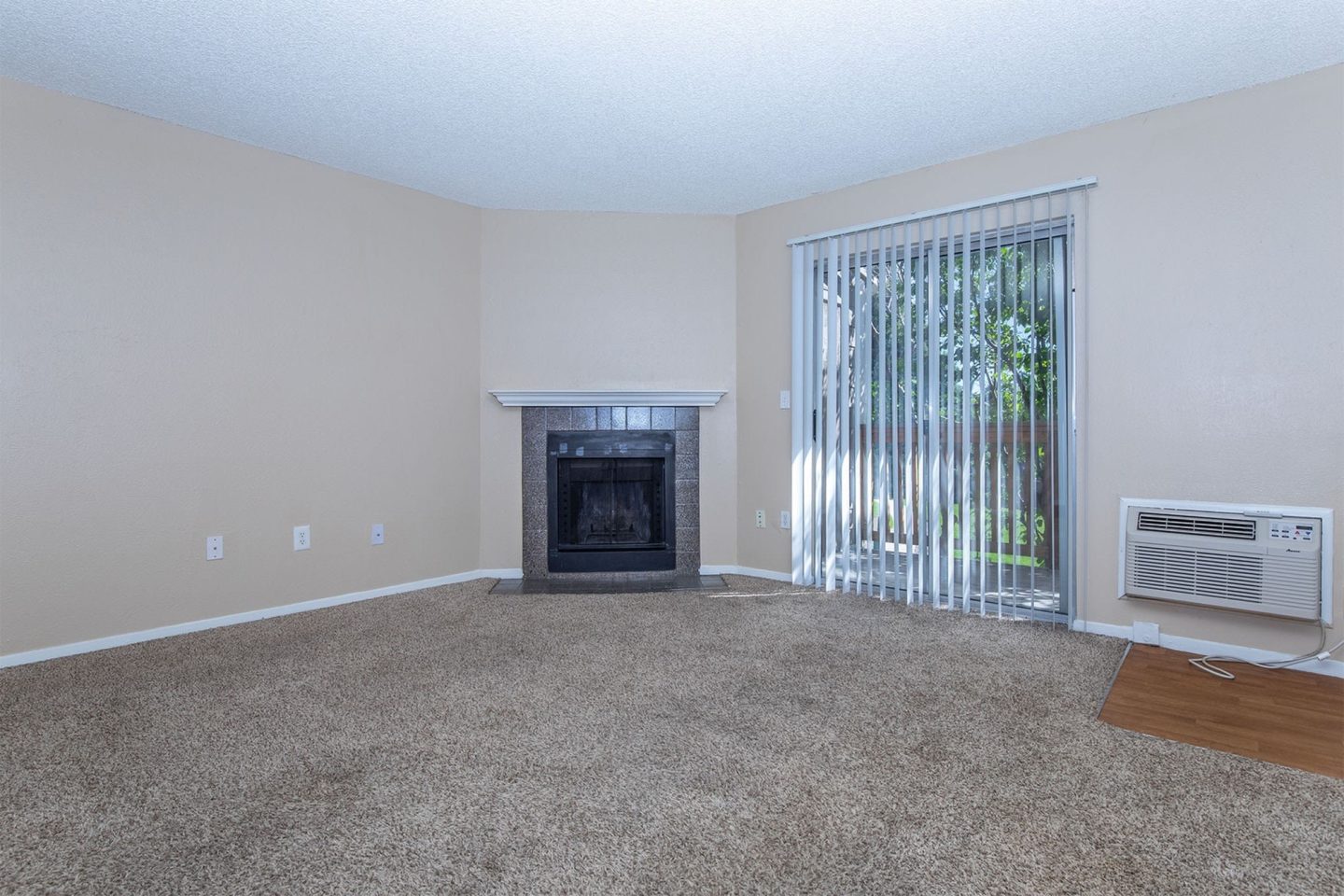 Knollwood Apartments Image 1