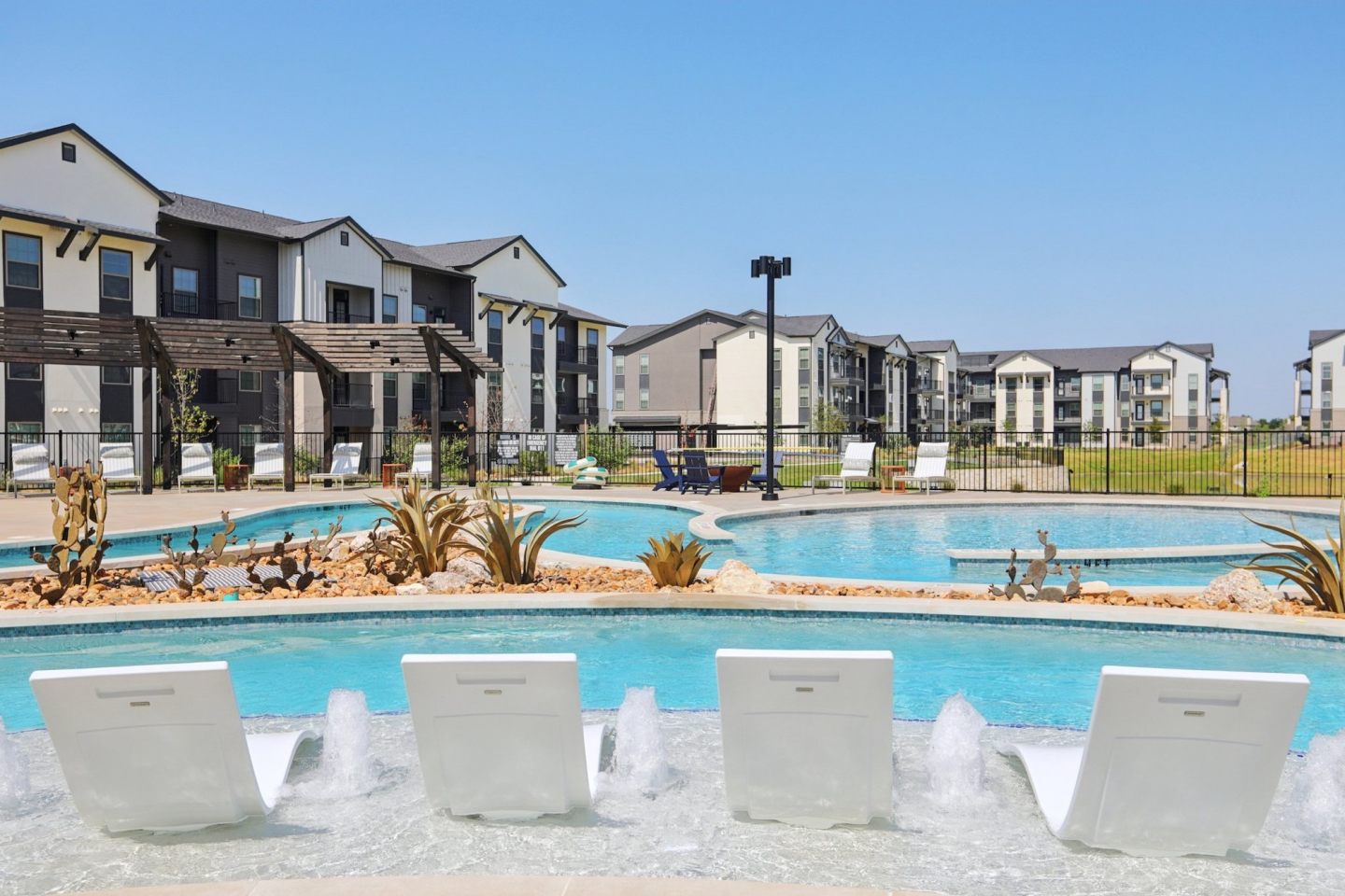 View at Manor Crossing Image 2