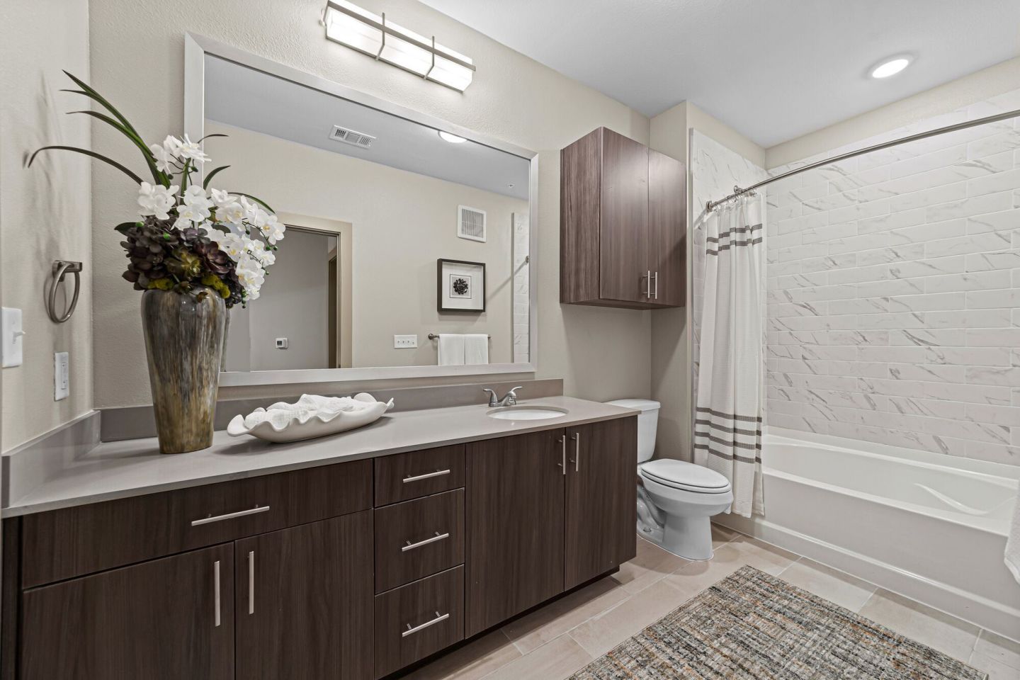 Harbor Hill Image 37