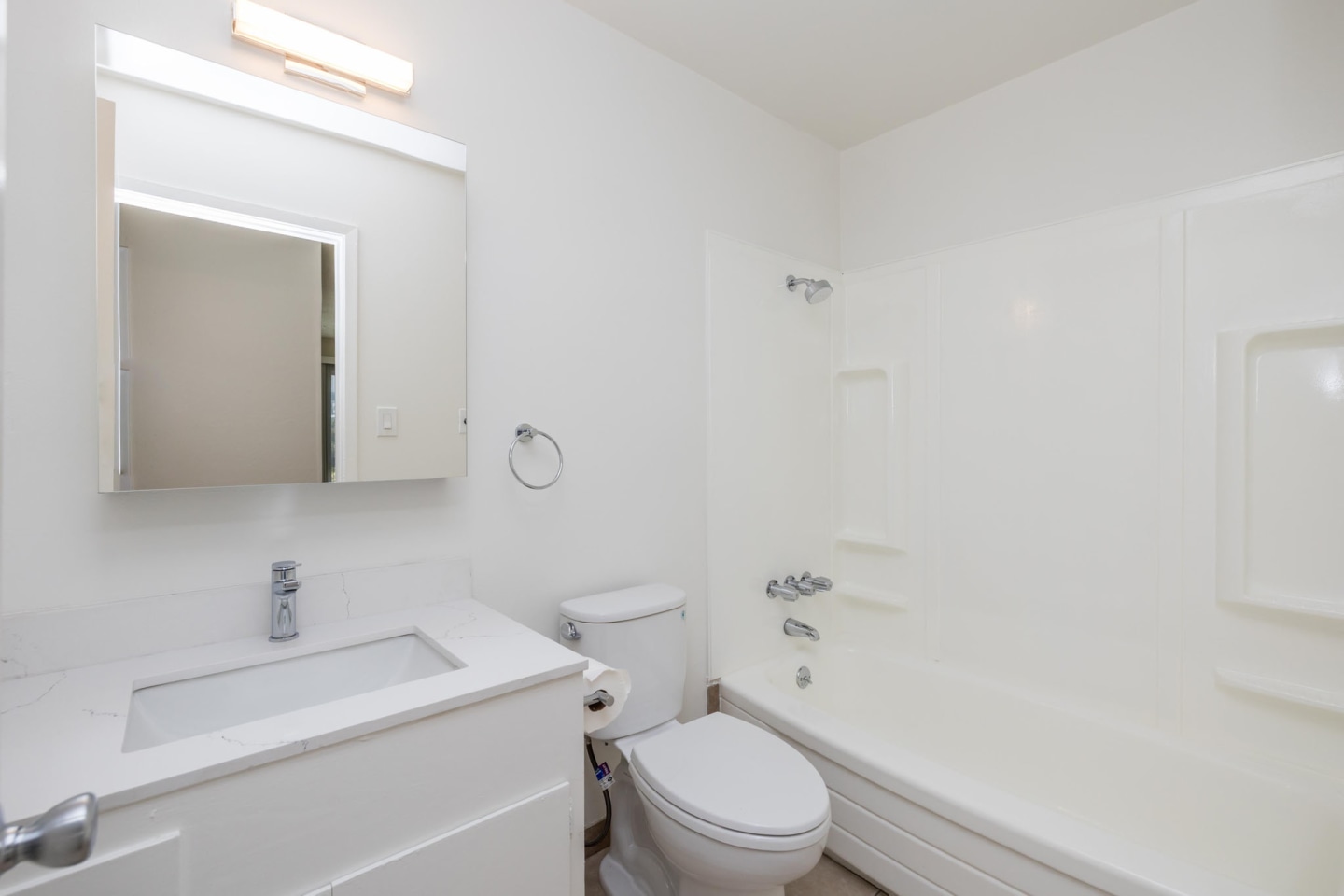 345 MacArthur Apartments Image 18