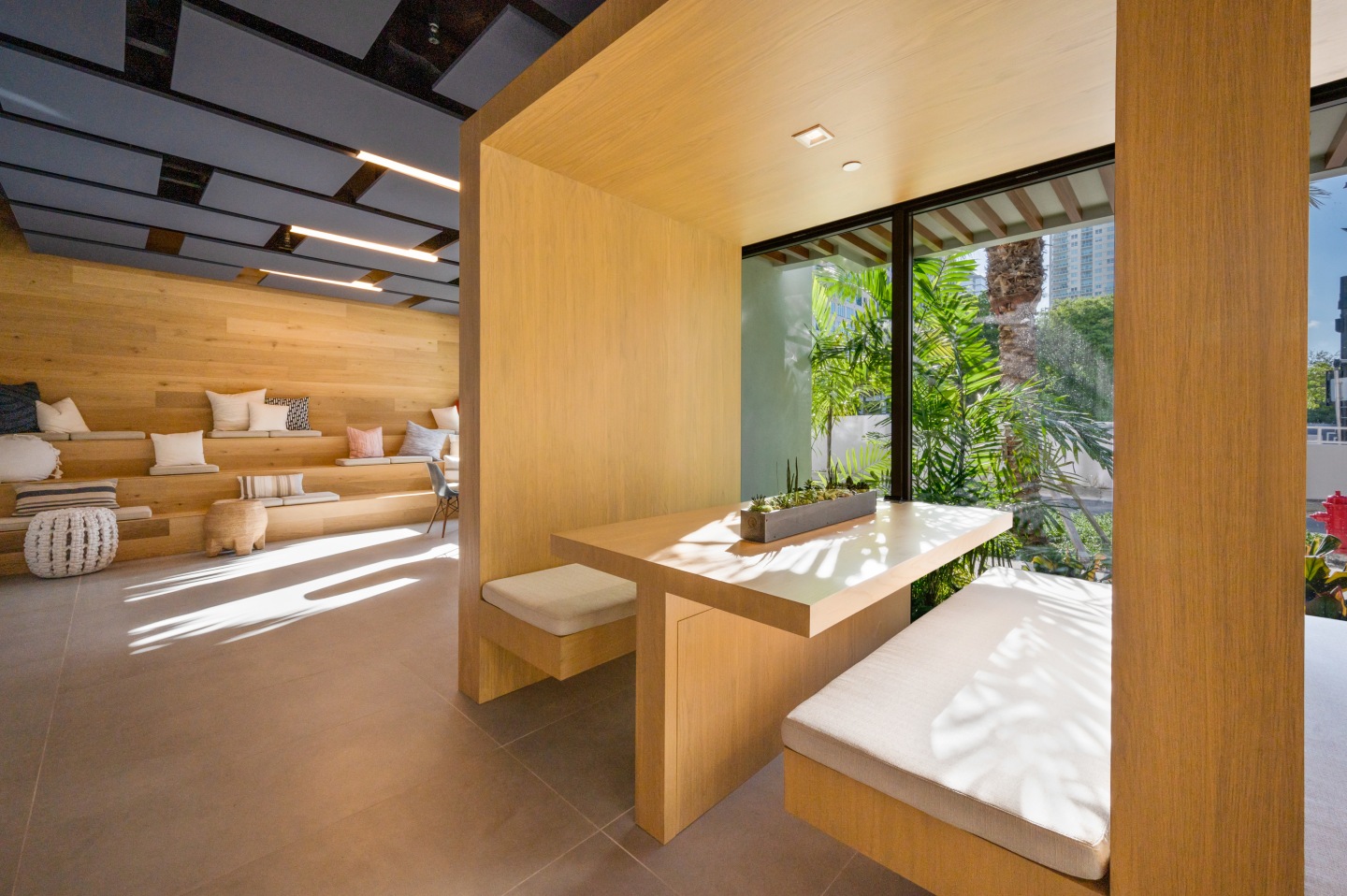 10X Las Olas Walk Image 39