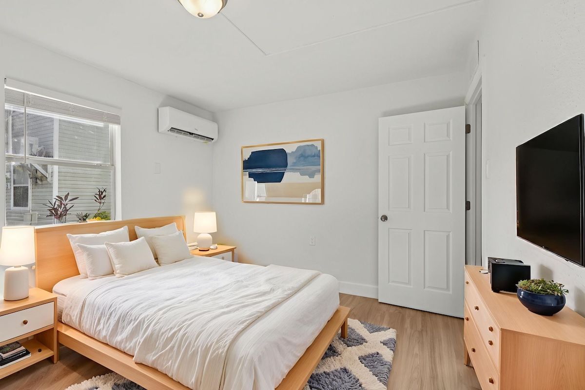 Haven on Canal Image 13