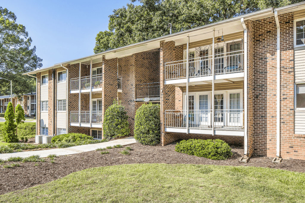 Grand Arbor Reserve Apartment Homes Image 39