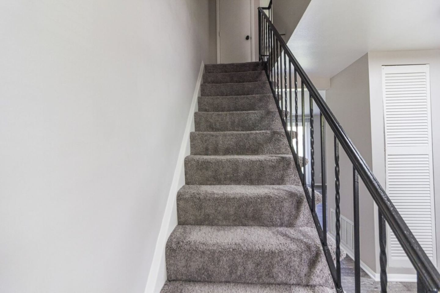 Townhomes at River's Crossing Image 11