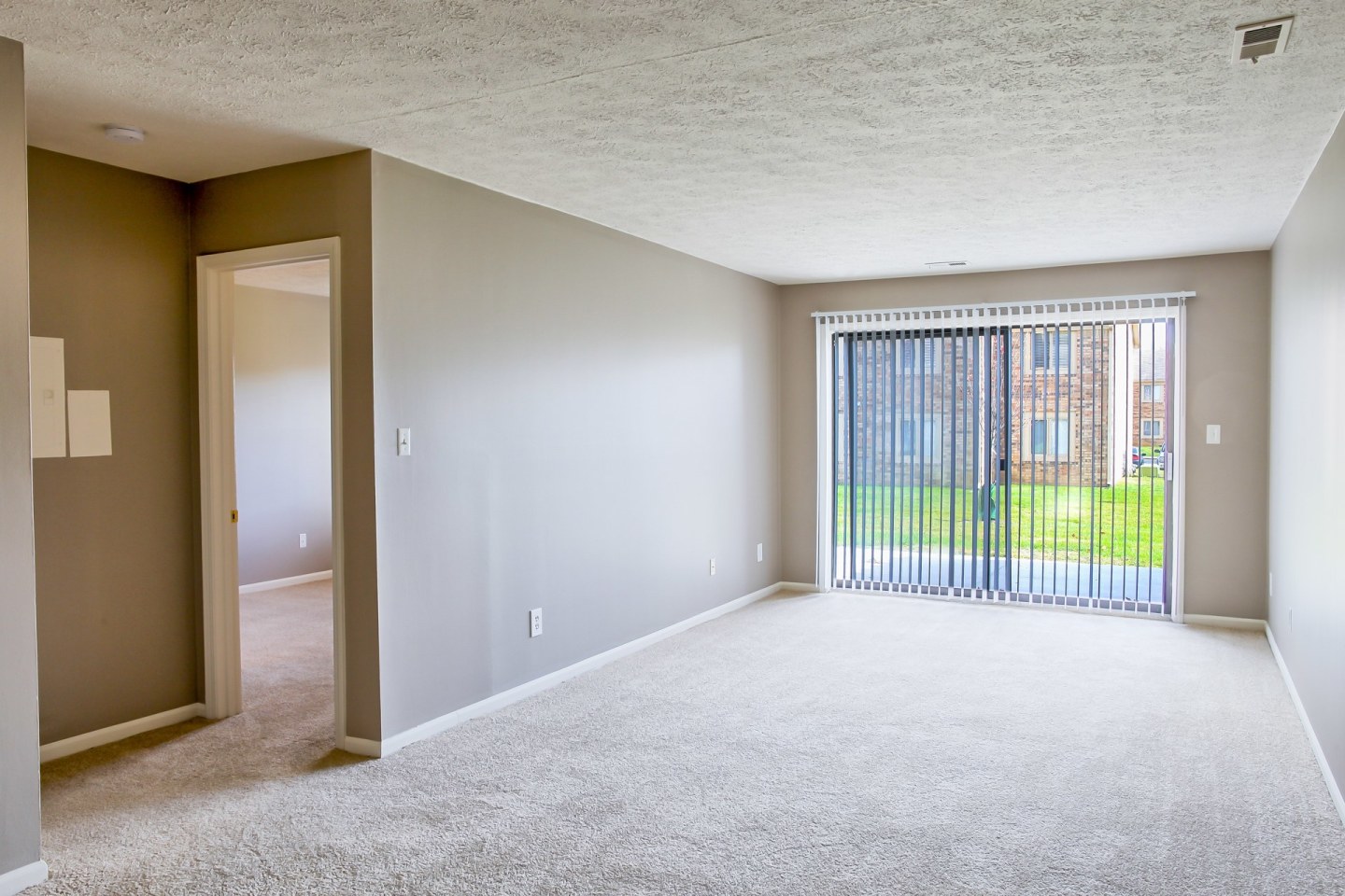 Mission Hills Village Image 7