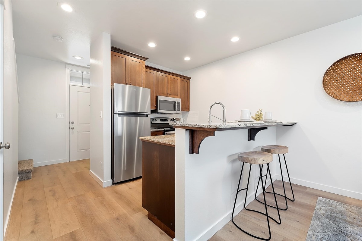 Linder Springs Townhomes Image 4
