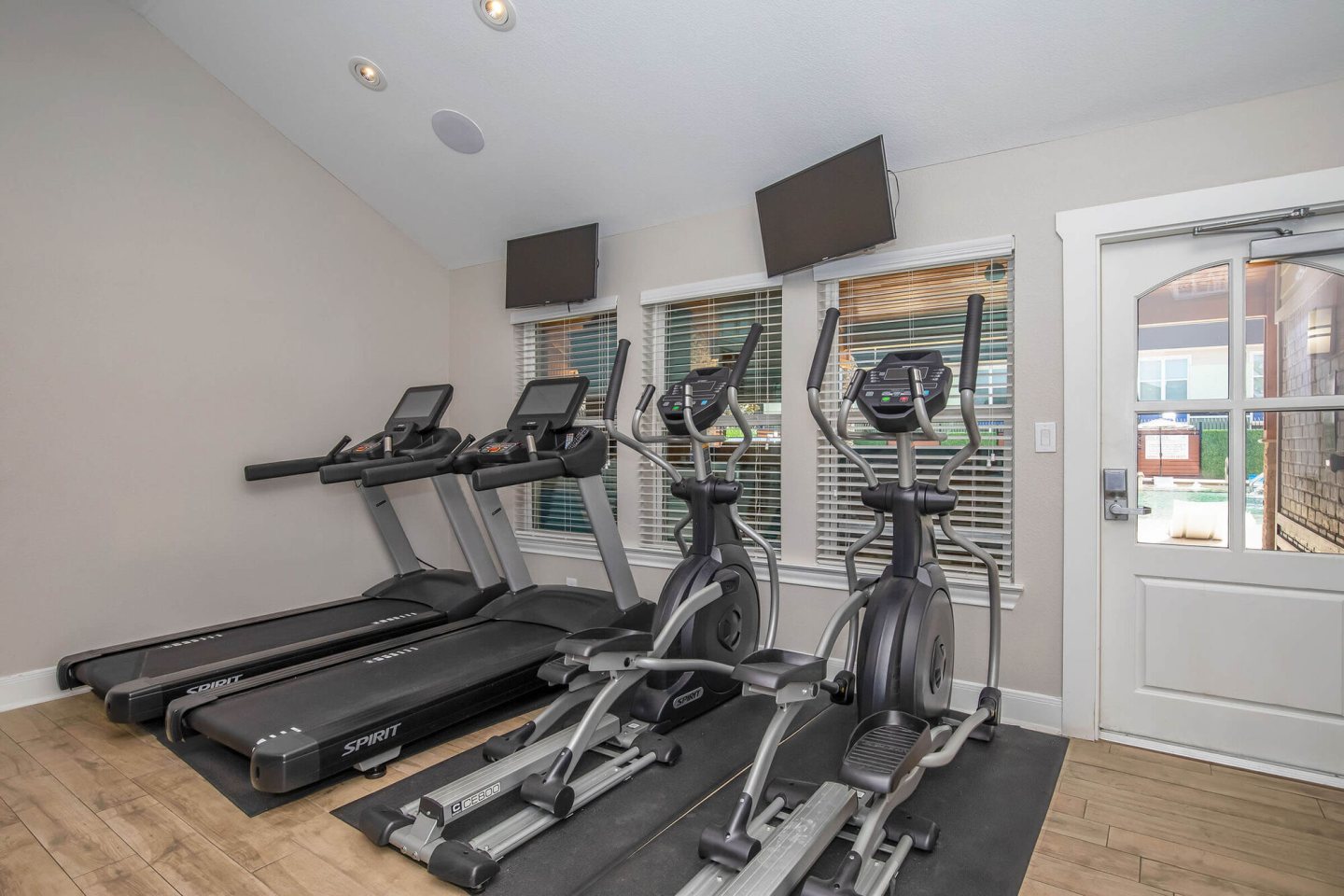 Dominion at Oak Forest Apartments Image 10