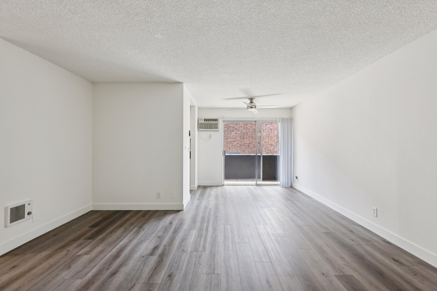 Victoria Apartments Image 11