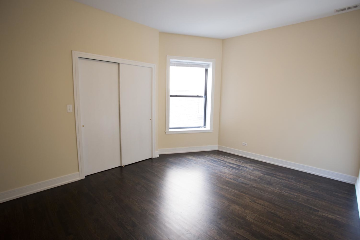 5118  S. Greenwood Image 18