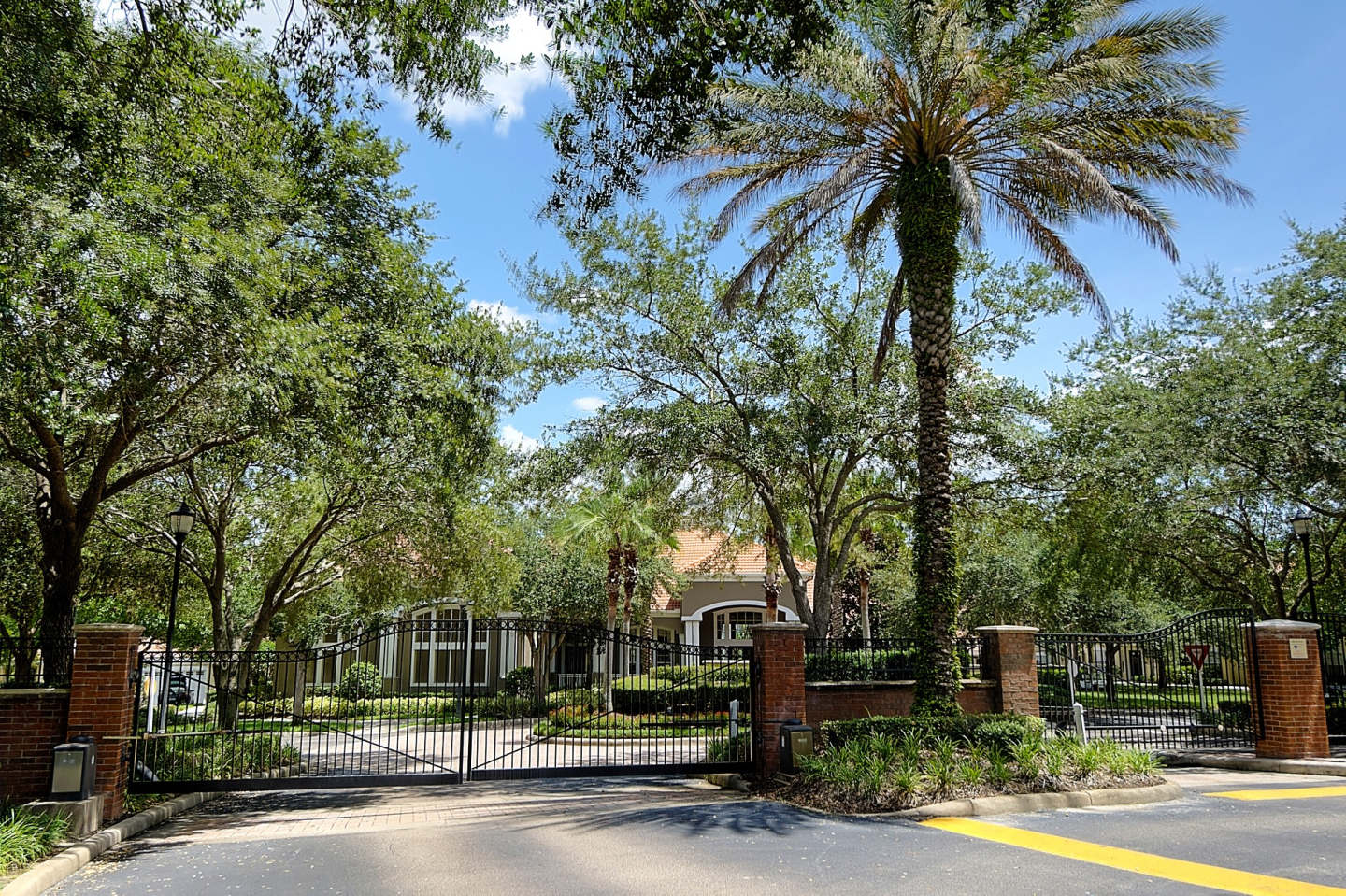Arbor Lakes Image 4