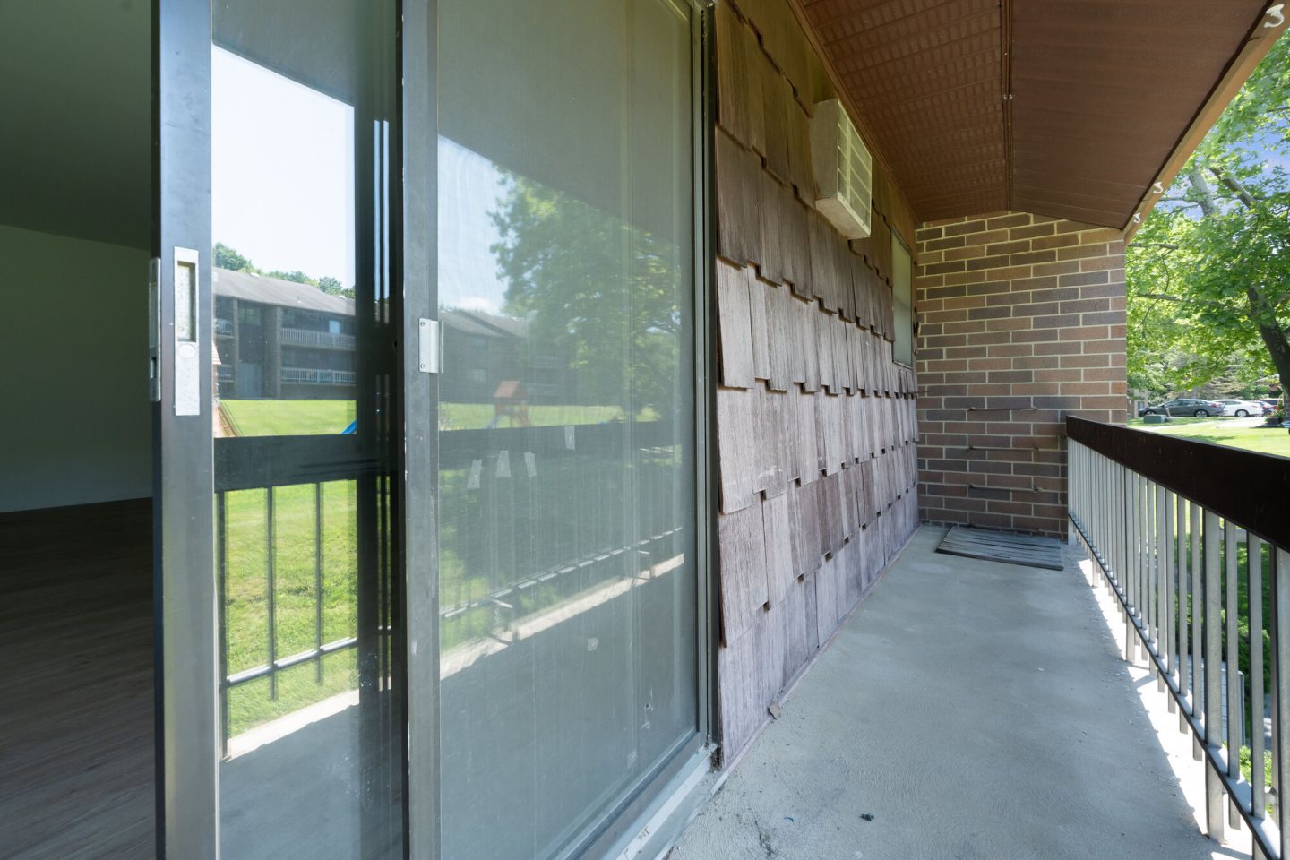 Brook Bridge Apartments Image 21