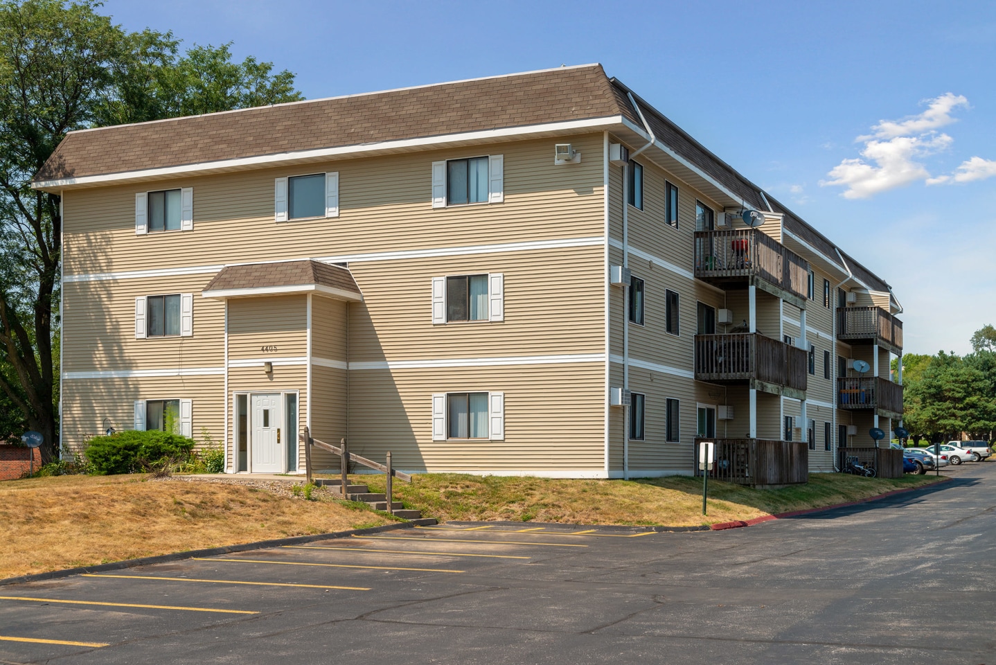 Woodland West Image 3