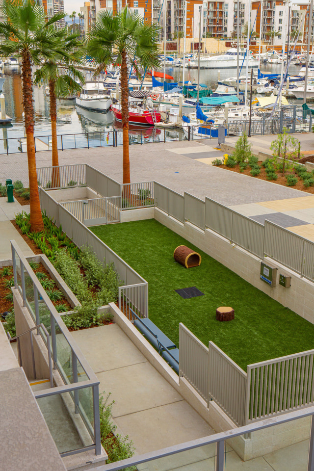 Neptune Marina Apartments Image 33