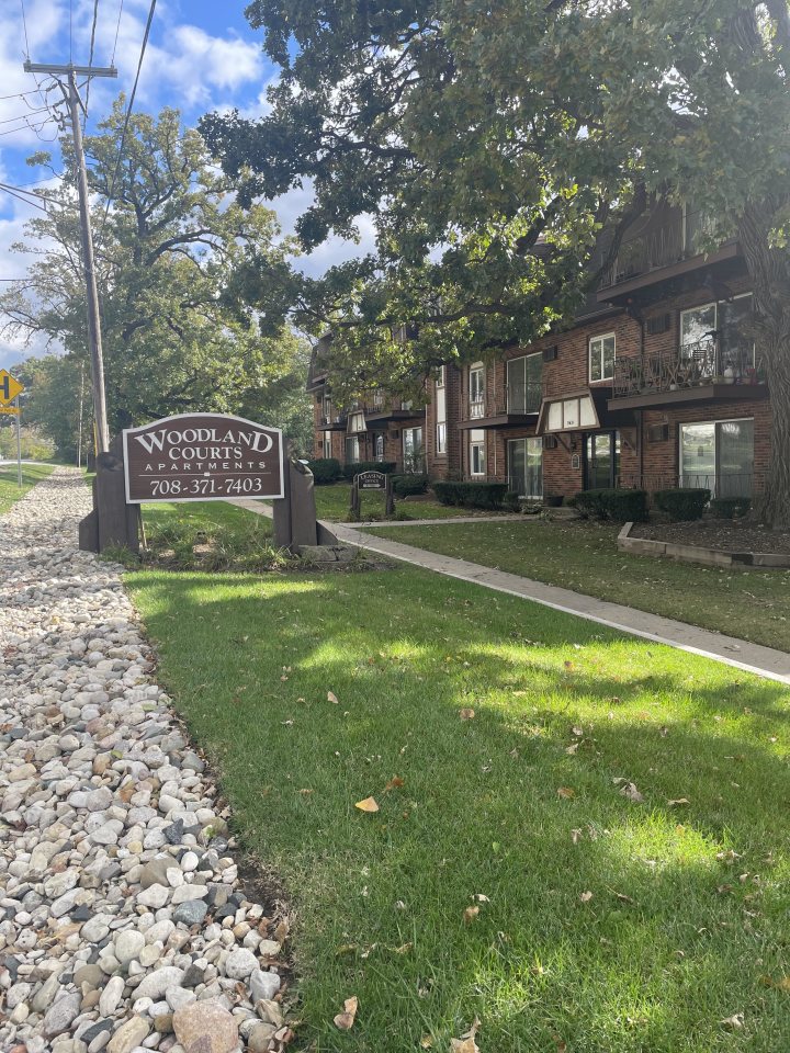 Woodland Courts Image 1