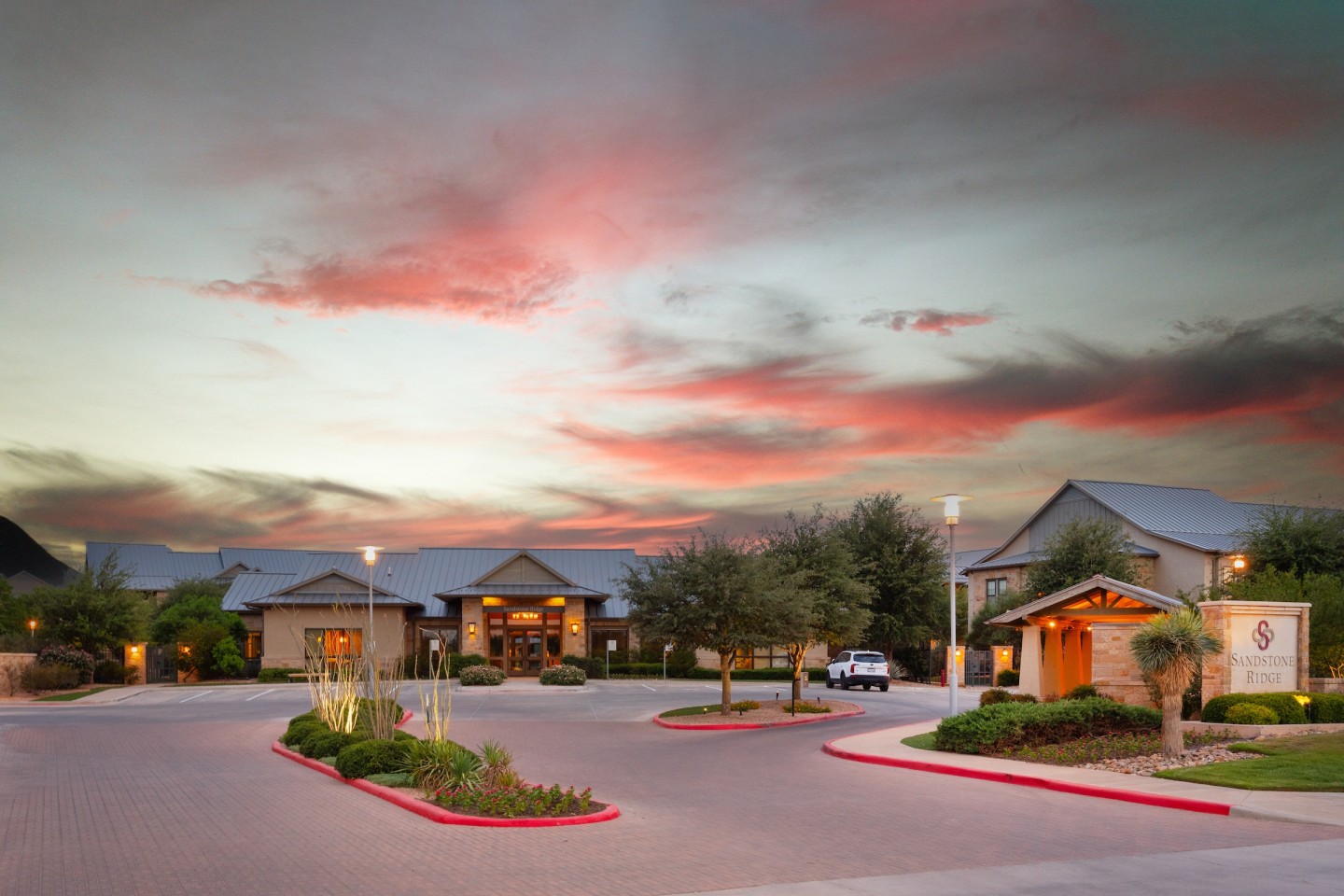 Sandstone Ridge Image 2