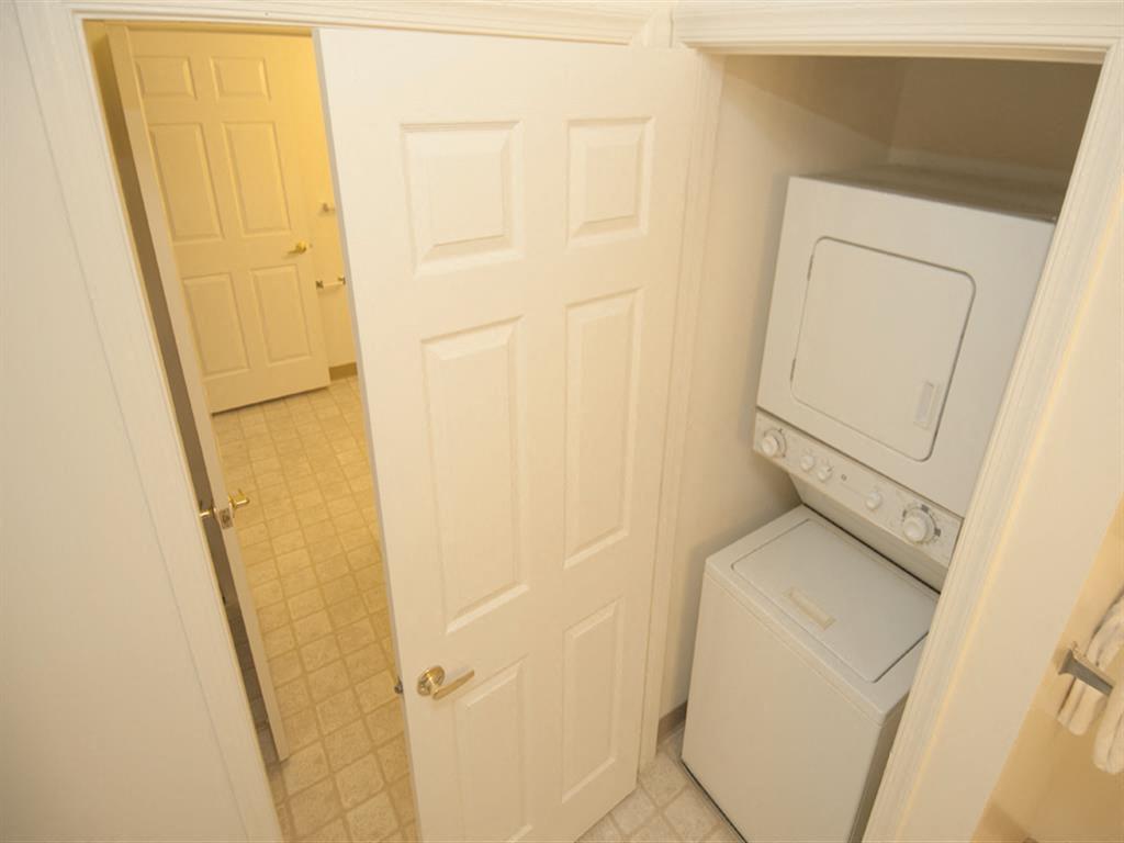 Senior Housing - Kentlands Manor Senior Apartments Image 23
