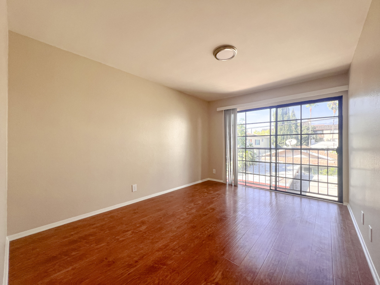 Hawthorne Manor Apartments Image 7