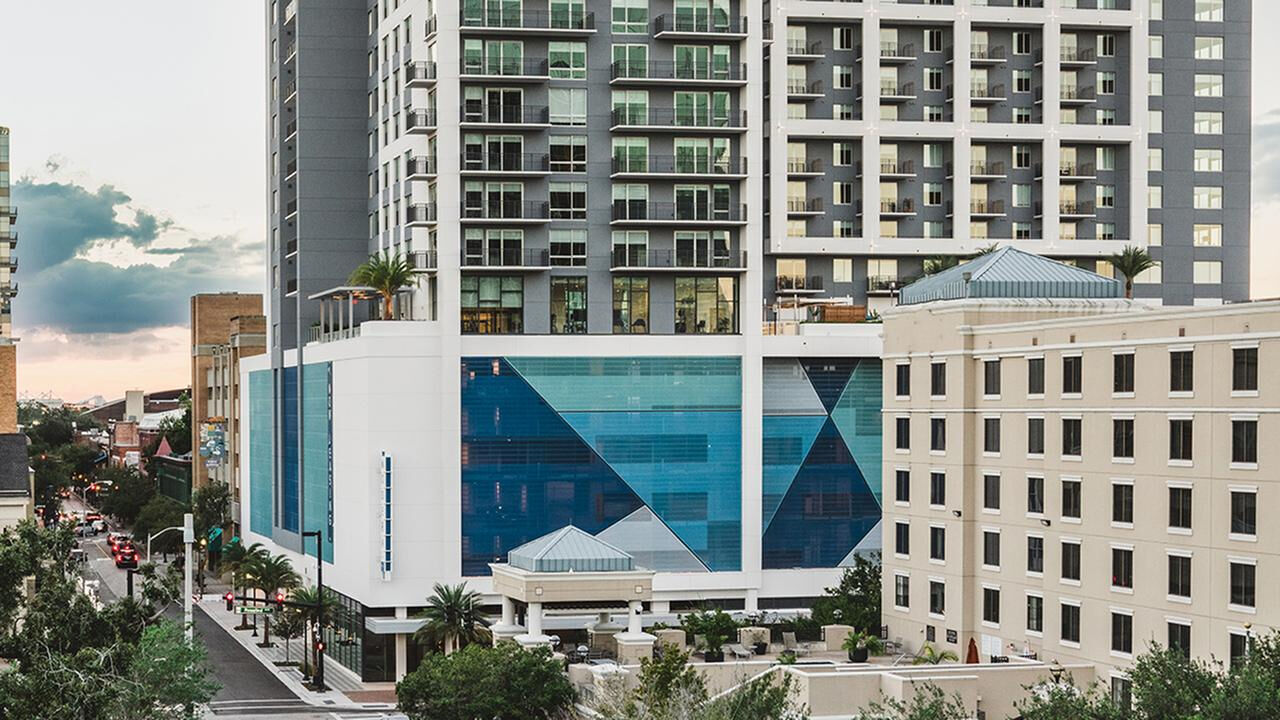 Mondrian on Lake Eola Image 38