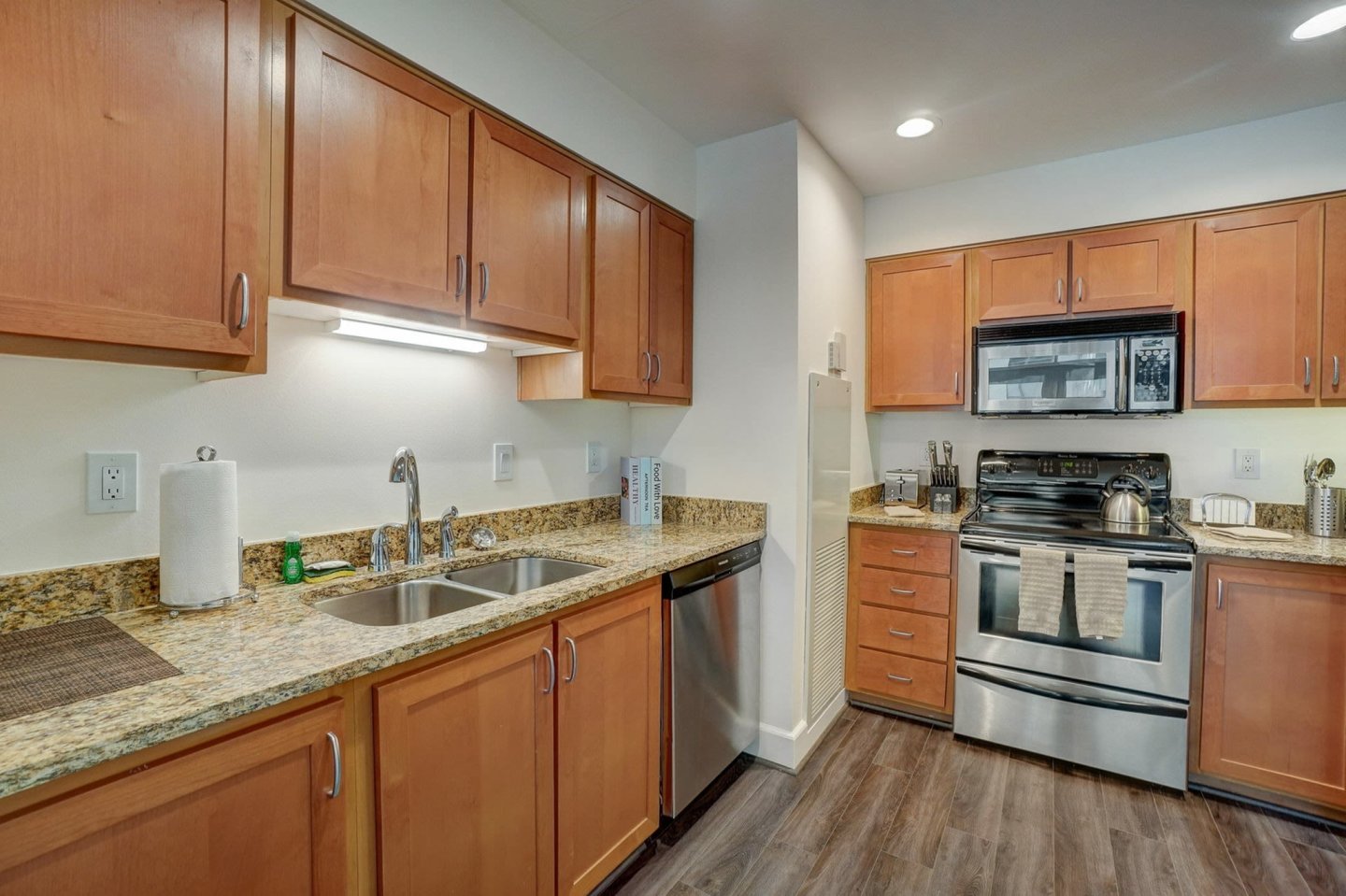 Burlington Tower Image 11
