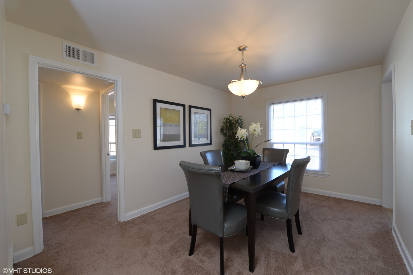 Colonial Court Apartments Image 13