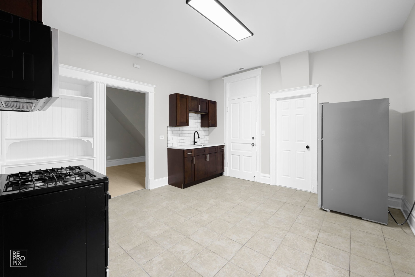 2542 S Trumbull Image 14