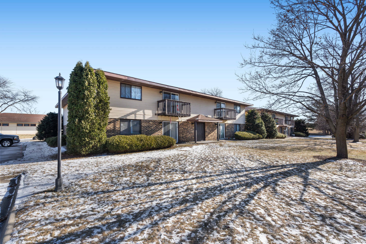 Parkside Apartments Image 4