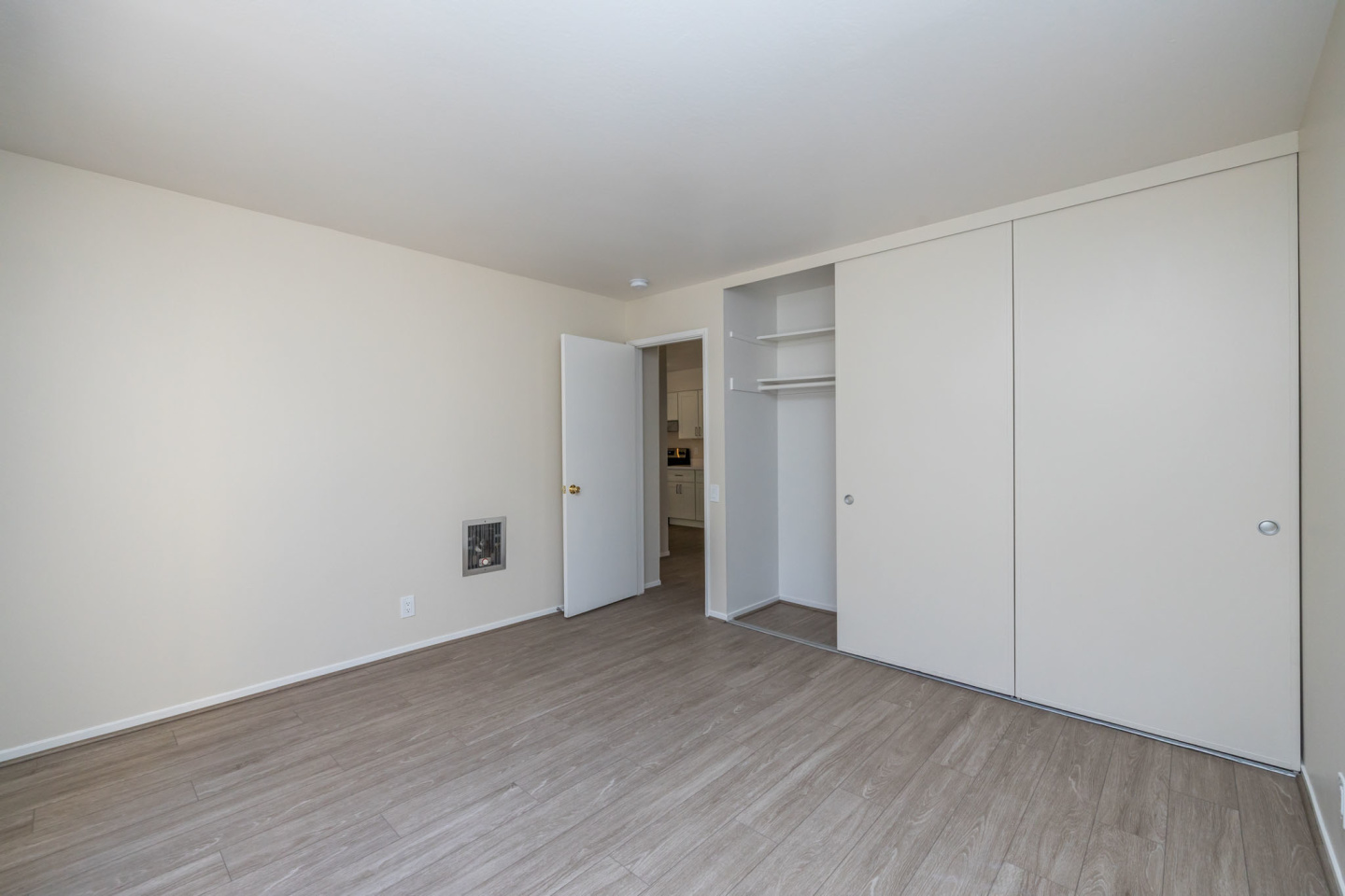 888 Vermont Street Image 38