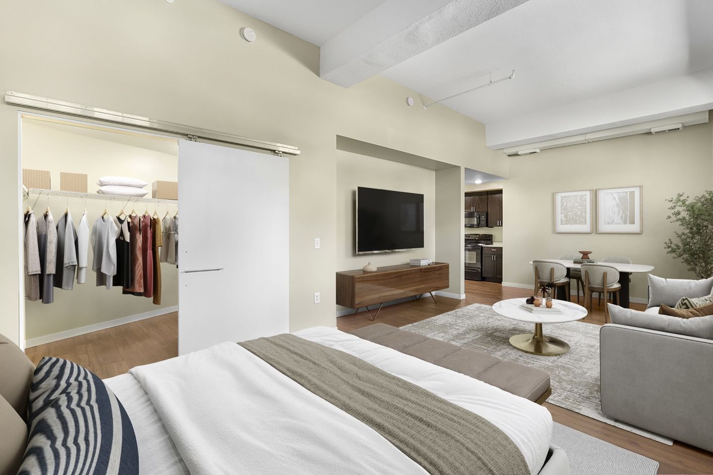 430 Oak Grove Image 3
