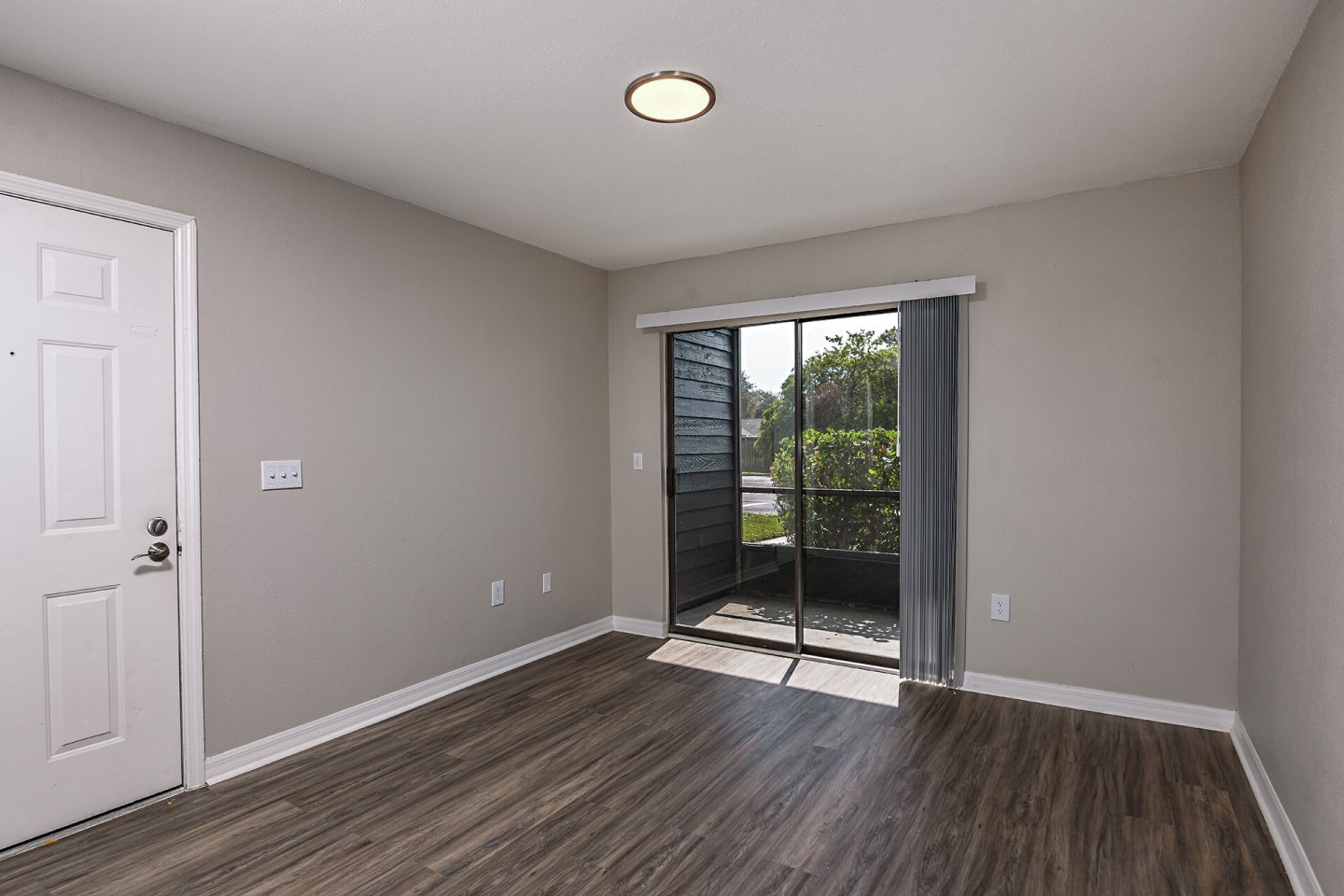 Lake Pointe Image 11