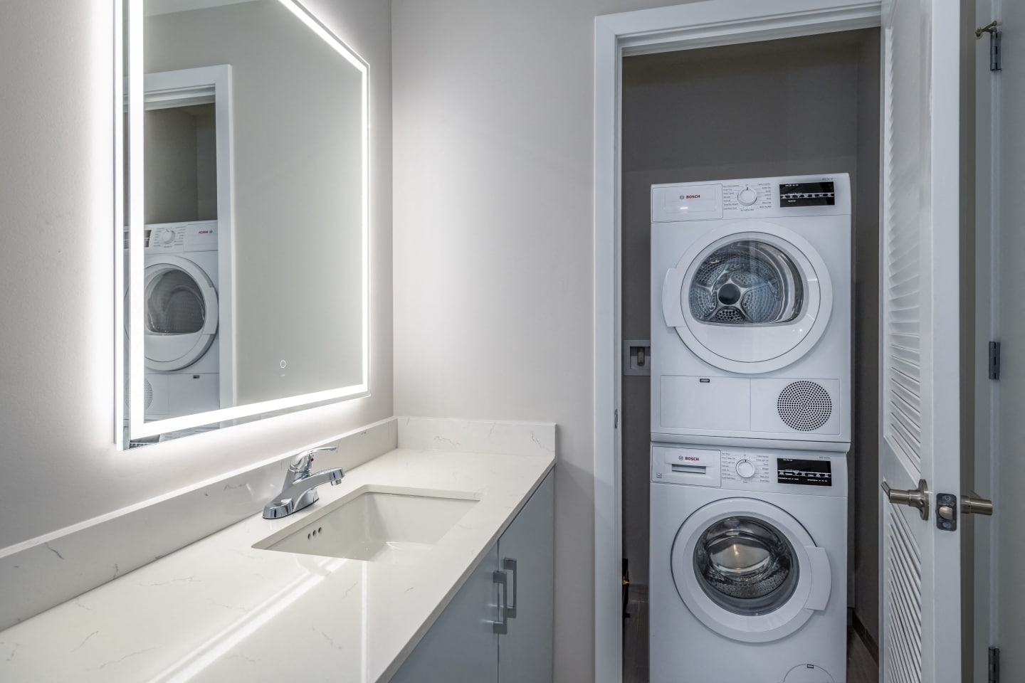7 West 7th Apartments Image 6