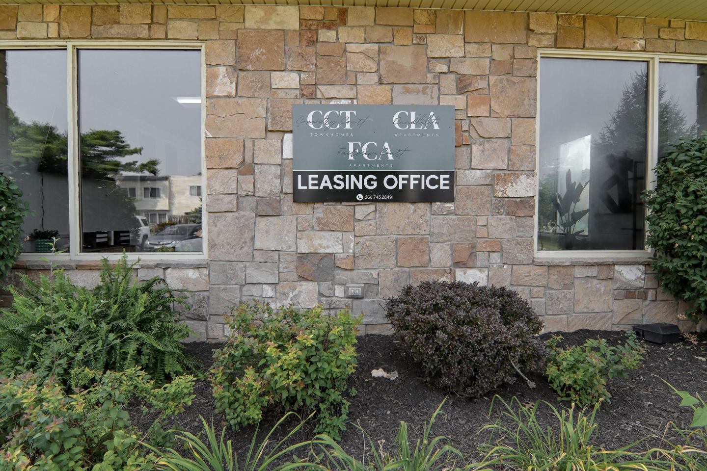 Coventry Court Town Homes Image 1