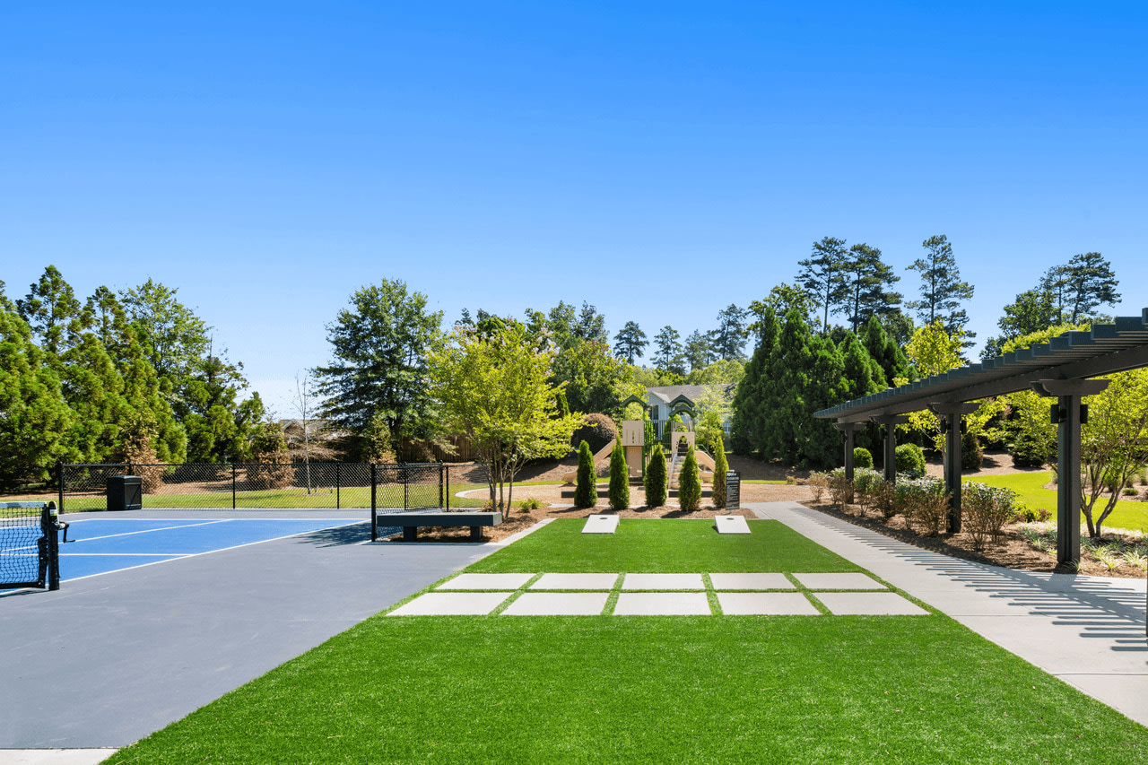 Affordable Housing - Caveness Farms Apartment Homes Image 19