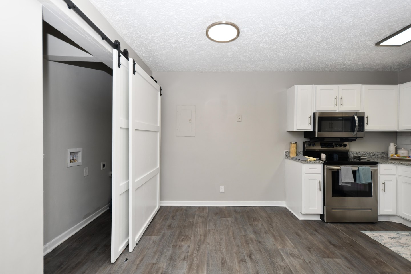 The Huntley Apartment Homes Image 12