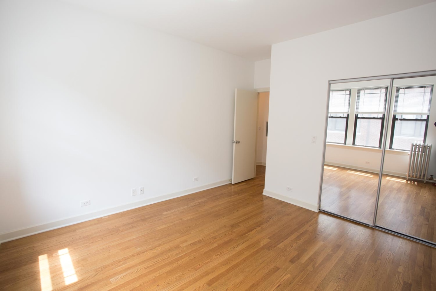 5326-5336 S. Greenwood Avenue Image 18