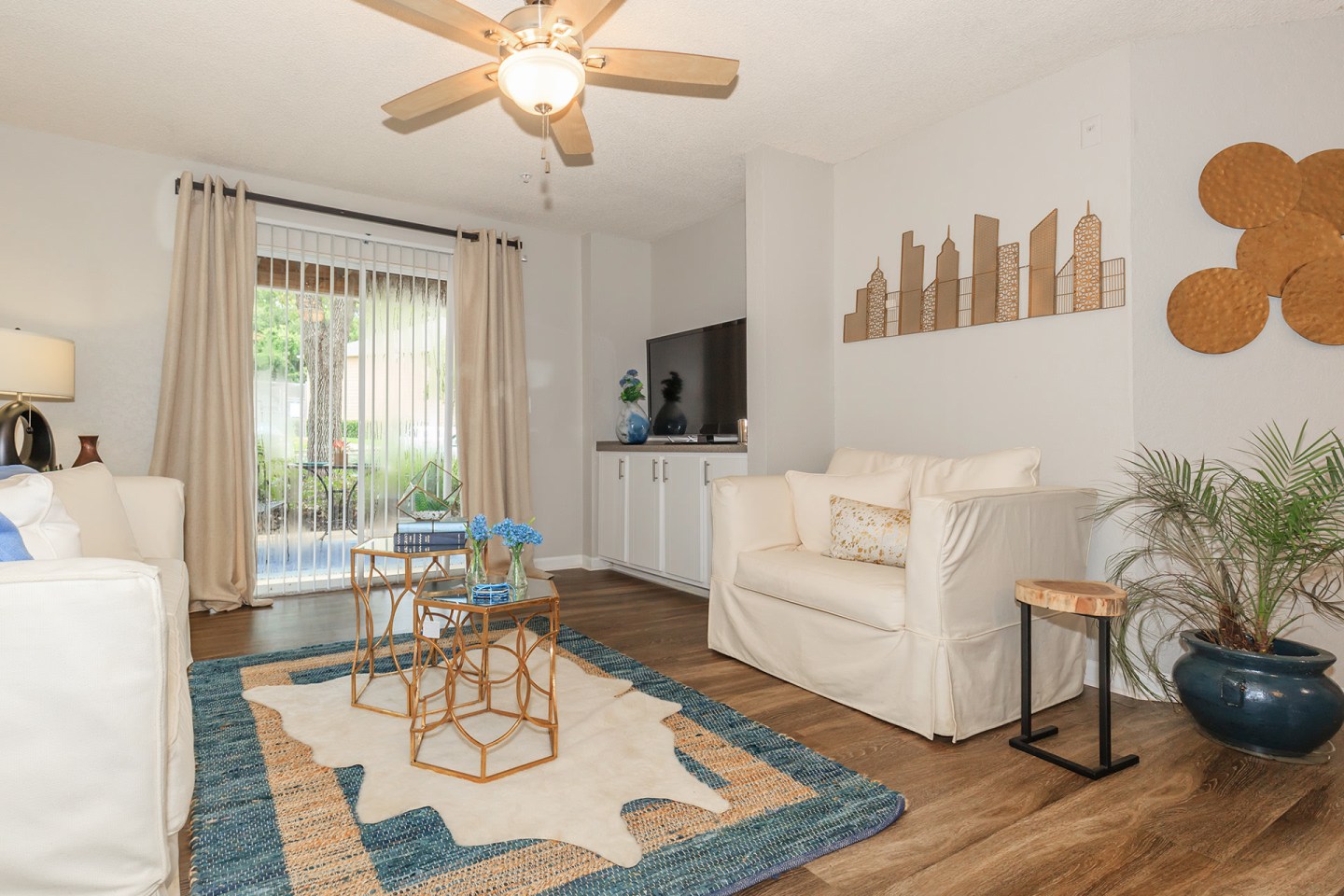 Jackson Square Apartments Image 19