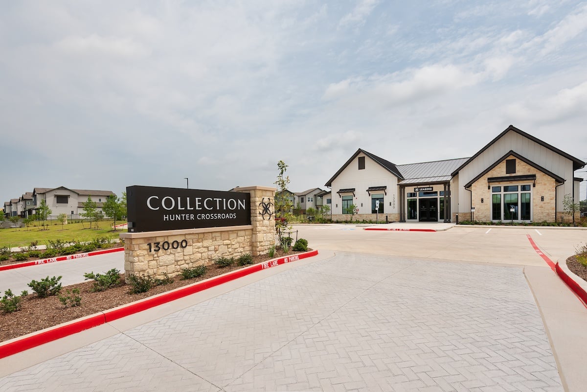 Collection Hunter Crossroads Townhomes Image 28