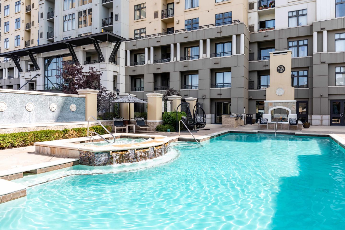 4550 Cherry Creek Image 12