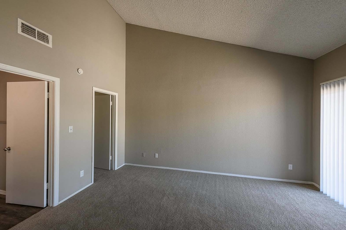 The Flats at Peoria Image 9