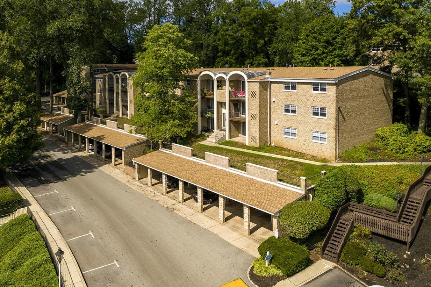 Radnor Crossing Image 1
