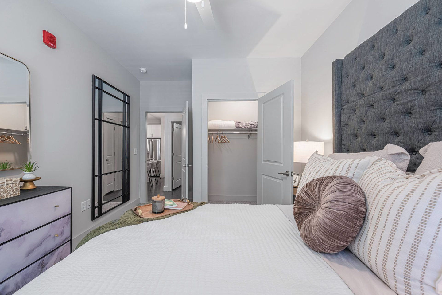 Capital Collective Luxury Apartments Image 11