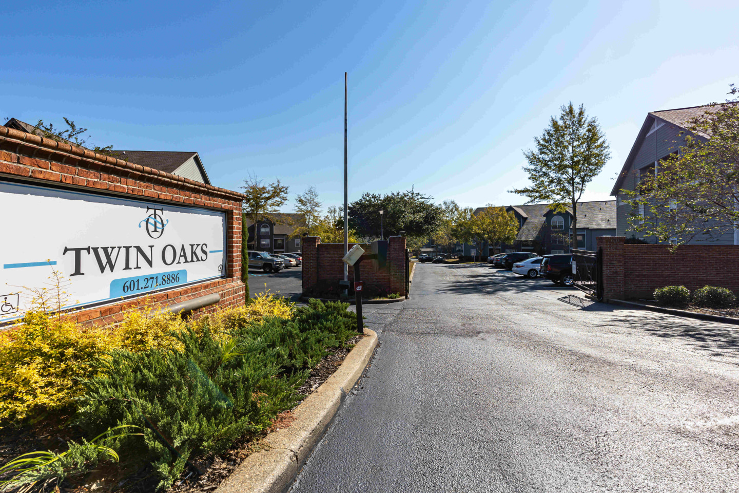 Twin Oaks Image 27