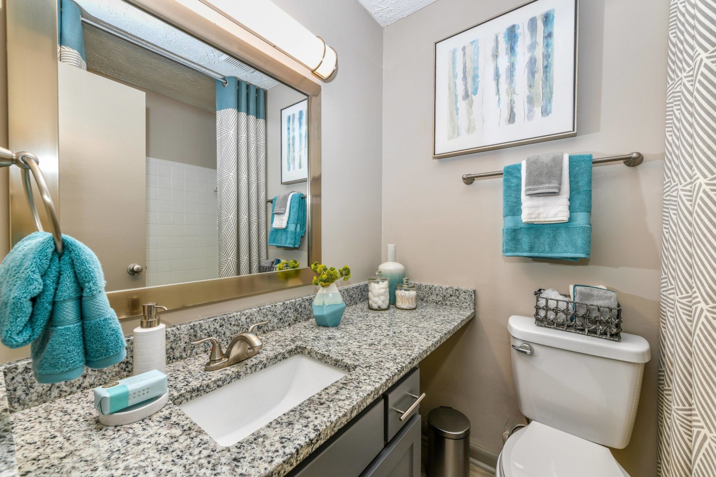 The VUE at Crestwood Apartments Image 8