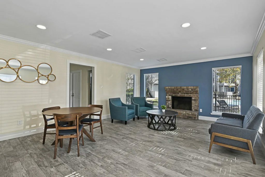 Toro Place Image 14