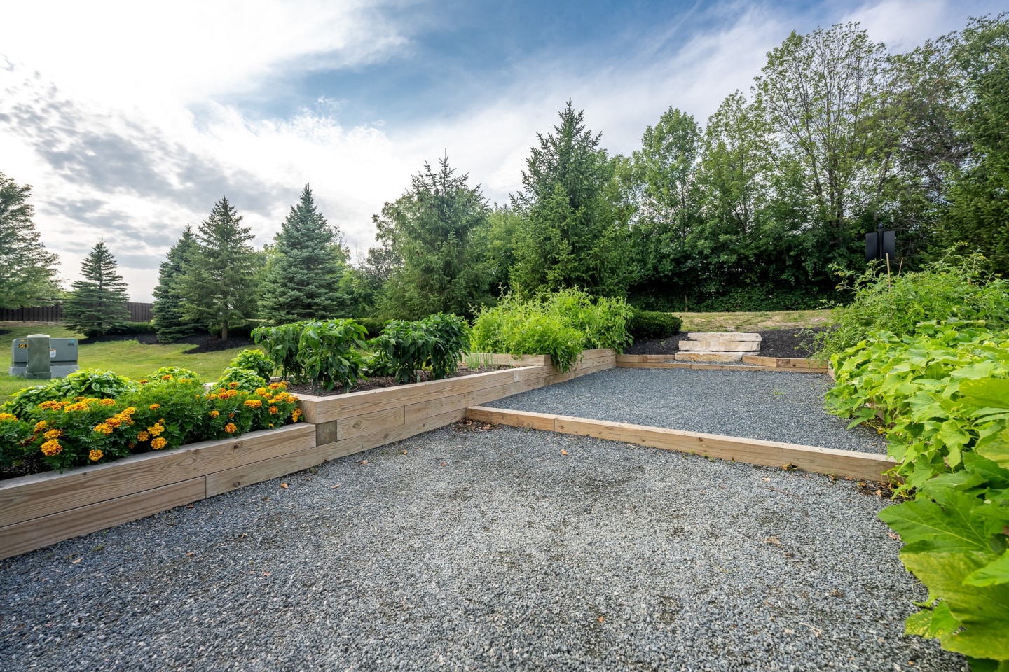 Maple Knoll Image 13