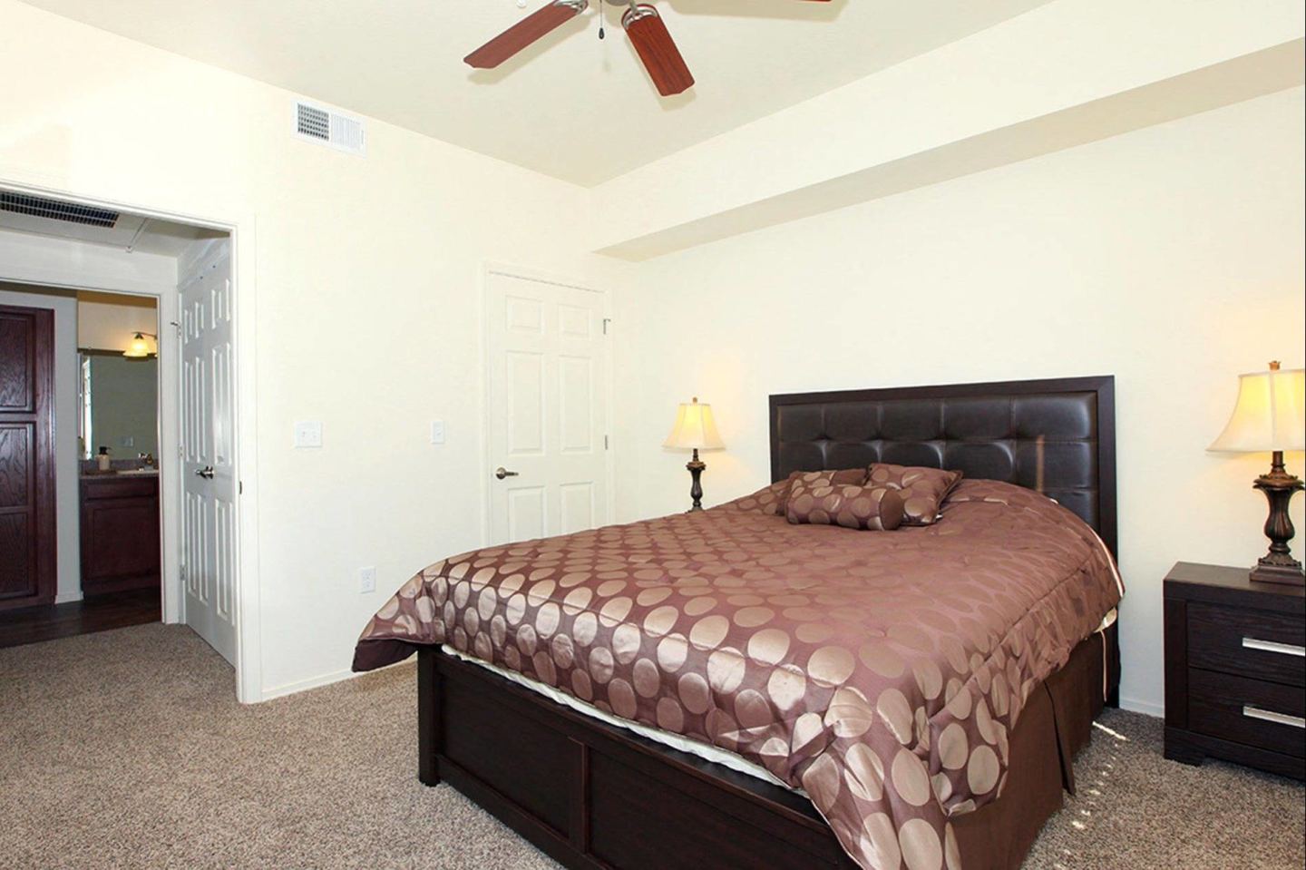Raintree Apartments Image 16