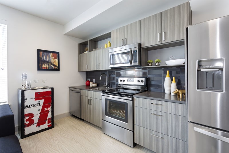 7/S Denver Haus Image 5
